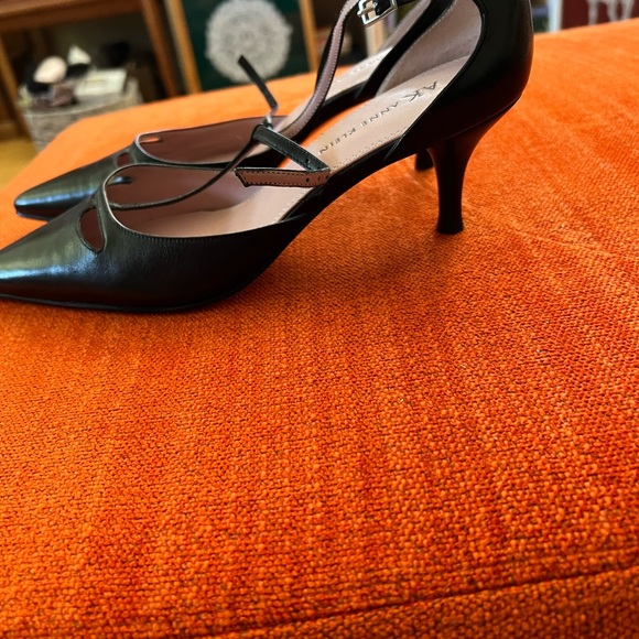Anne Klein Kitty Heel - Picture 3 of 4